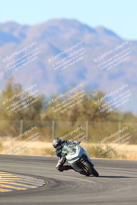 media/Jan-10-2025-CVMA Friday Practice (Fri) [[489e0da257]]/Group 4 and Trackday/Session 5 (Turn 7)/